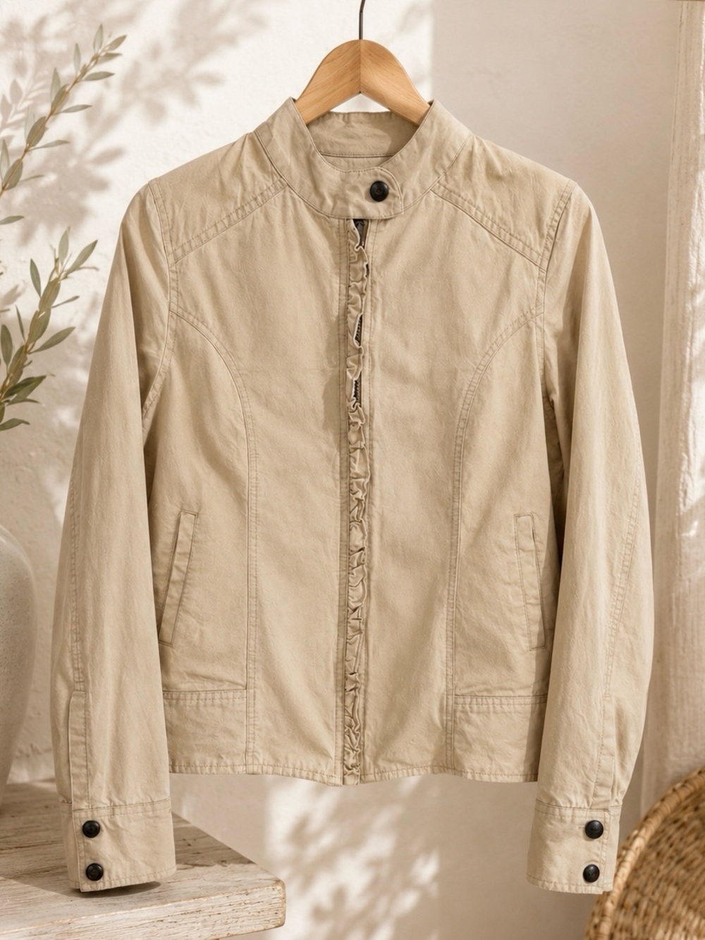 ✨ Sanctuary Utility Jacket Military Style Ruffle Trim Size S ✨